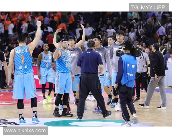 19年北京首钢与辽宁队激战回顾:巅峰对决的精彩瞬间与战术分析 19年北京首钢与辽宁队激战回顾:巅峰对决的精彩瞬间与战术分析